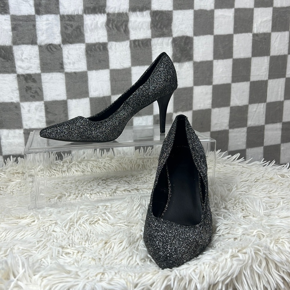 Vera Wang Black Sparkle Heel - Picture 1 of 7